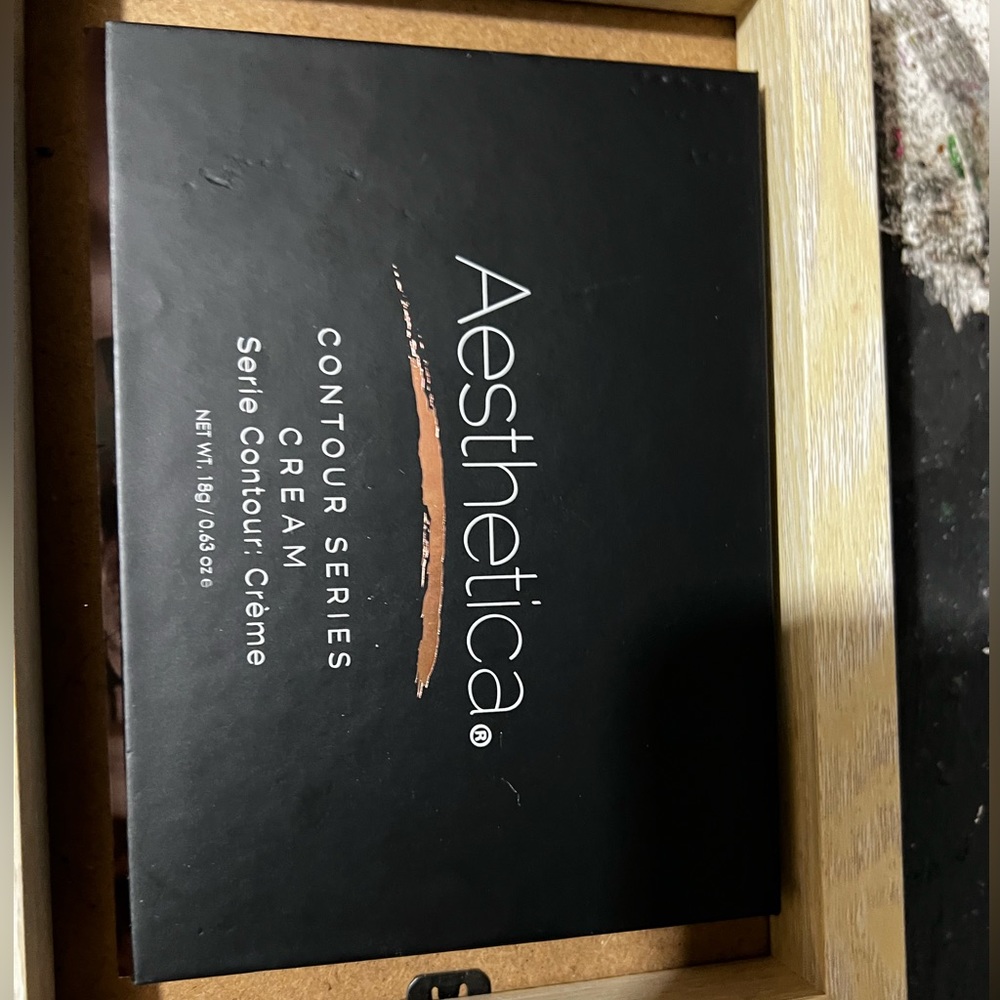 🖤3/$30 Aesthetica Contour Cream Series